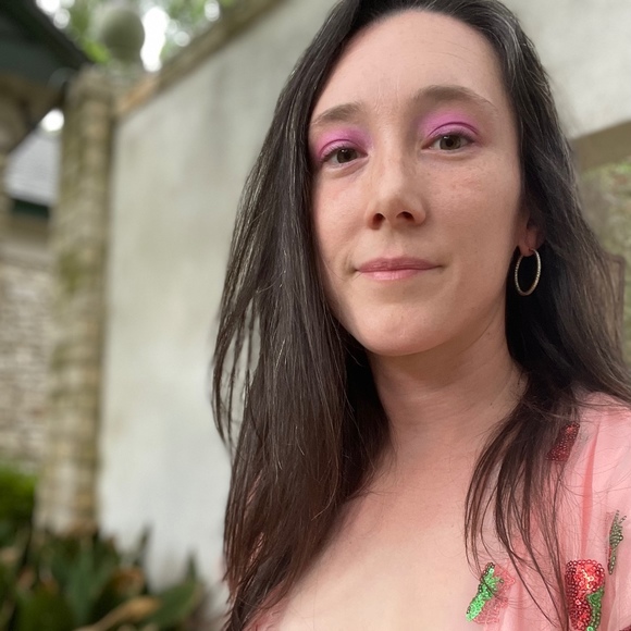 Meet your Posher, Alex - Picture 1 of 1